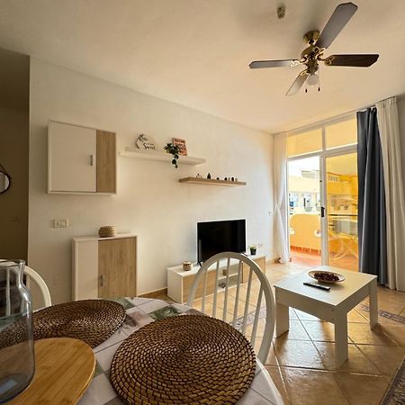 Acogedor Apartamento Con Vistas Al Mar 아데제 외부 사진