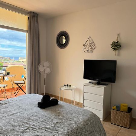 Acogedor Apartamento Con Vistas Al Mar 아데제 외부 사진